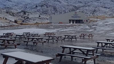 Denizli’de Nikfer Kayak Merkezi başta olmak üzere kentin yüksek kesimleri