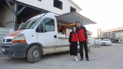 Hatay’da yaşayan 21 yaşındaki Hüseyin ve Burçin Genç çifti, dededen