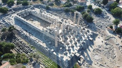 Aydın’ın Didim ilçesindeki Didyma Apollon Tapınağı, Gece Müzeciliği uygulaması kapsamında