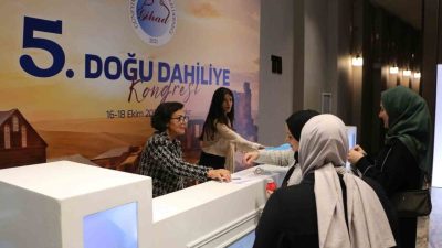 Diyarbakır’da beşincisi düzenlenen Doğu Dahiliye Kongresi, Türkiye’nin farklı kentlerinden uzman