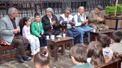 Diyarbakır Büyükşehir Belediyesi, çocukların sanatsal gelişimlerini desteklemek, kent kültürünü tanımalarını