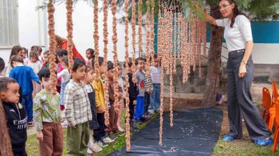 Diyarbakır Büyükşehir Belediyesinin Zarokistanlardan yararlanan çocuklara yönelik düzenlediği bağbozumu ve