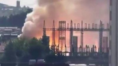 Diyarbakır’da kente elektrik sağlayan ana trafolardan biri bomba gibi patladı.