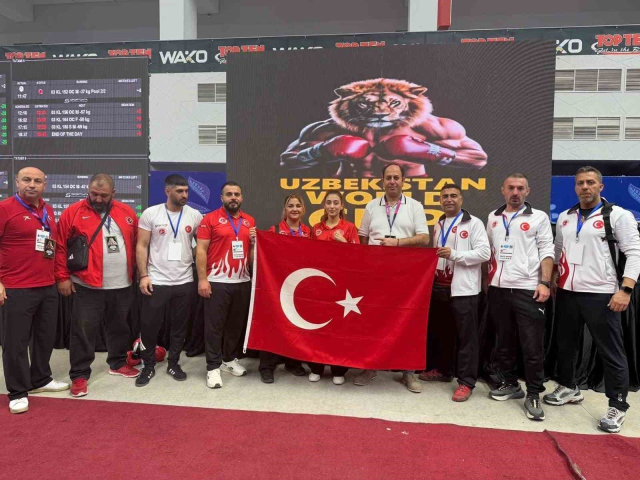 Özbekistan’ın Taşkent kentinde düzenlenen WAKO Kick Boks Dünya Kupası’nda mücadele