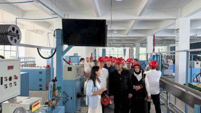 Denizli Ticaret Odası’nın (DTO) üyelerinden oluşan Denizli iş insanları heyeti,