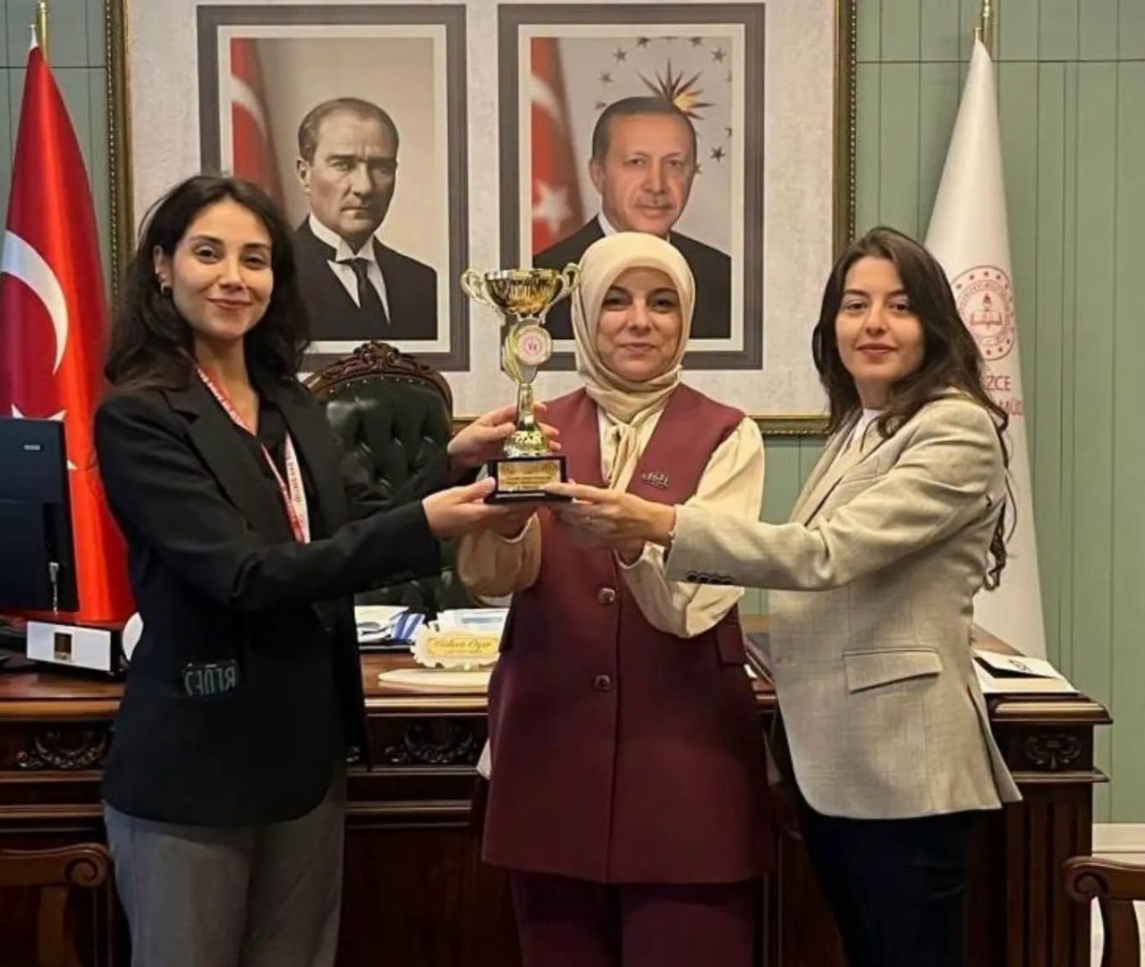 Kamu Spor Oyunları kapsamında düzenlenen masa tenisi müsabakalarında il birinciliğini