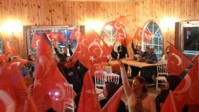 Düzce Belediyesi’nin Belediye Hizmette, Kadınlar Keşifte programına katılan kadınlar, Cumhuriyet’in