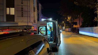 Düzce’de kaldırıma çarpan motosikletin devrilmesi sonucu meydana gelen trafik kazasında