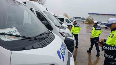 DÜZCE (İHA) – Düzce’de öğrenci taşımacılığı yapan okul servisleri, ilgili