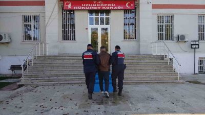 Edirne’nin Uzunköprü ilçesinde düzensiz göçle mücadele kapsamında gerçekleştirilen çalışmalarda, farklı