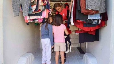 Efeler Belediye Başkanı Anıl Yetişkin’in hayata geçirdiği Mobil Destek Aracı,