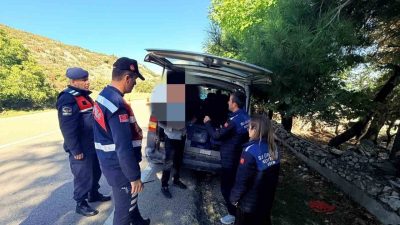 Isparta’nın Eğirdir ilçesinde, su ürünlerine yönelik denetimler kapsamında gerçekleştirilen yol