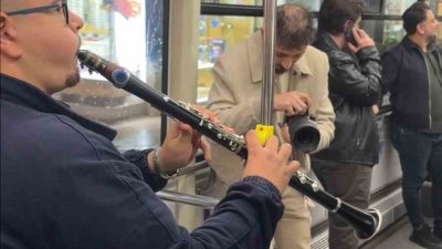 Fırat Üniversitesi Konservatuvarı öğrencileri, Elazığ Belediyesi Abdullahpaşa hattında sefer yapan