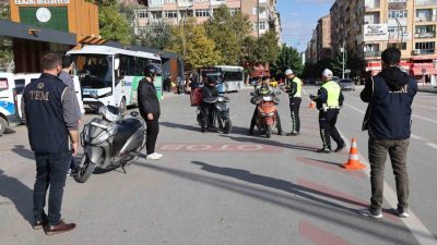 Elazığ’da Trafik Denetleme Şube Müdürlüğü ekipleri tarafından yapılan denetimlerde kurallara