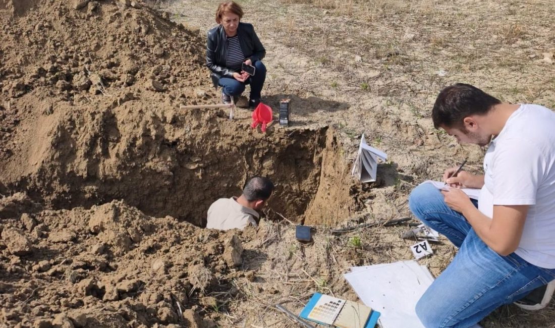Elazığ genelini kapsayacak toprak etüt ve haritalama çalışmaları için sahada