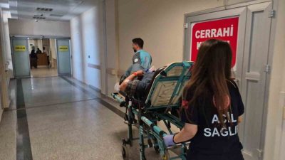 Adıyaman’da, bir kişi otobüste yolculuk yaptığı sırada dengesini kaybetmesi sonucu
