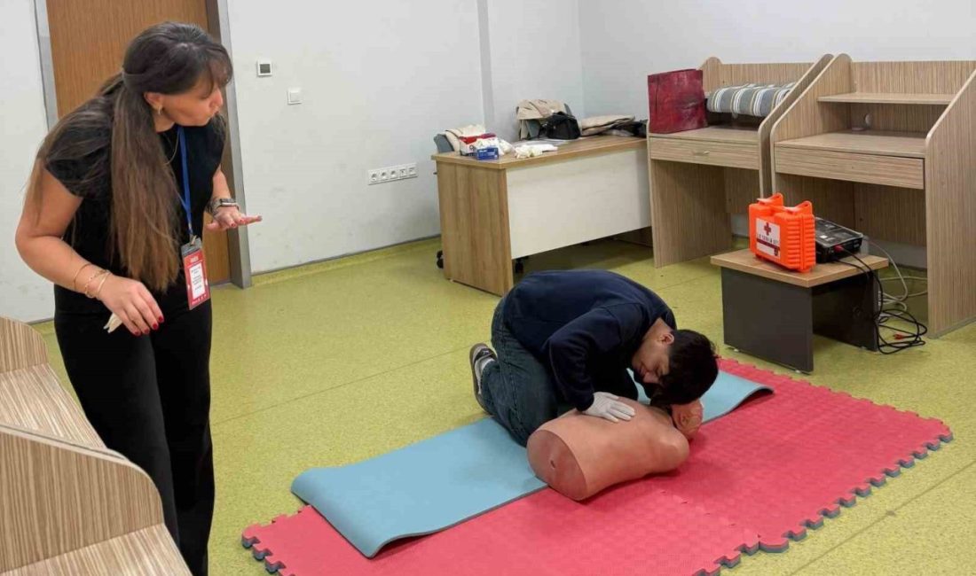 Kütahya’nın Emet ilçesinde düzenlenen TÜBİTAK 4007 Bilim Şenliği kapsamında, “Kalp