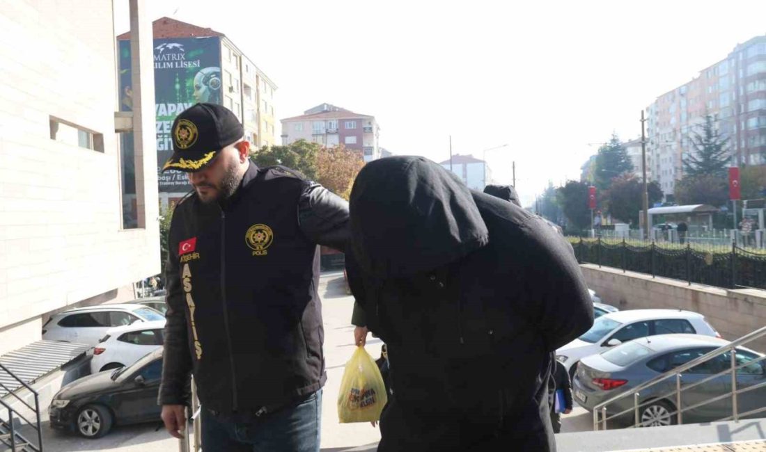 Eskişehir merkezli 5 ilde düzenlenen fuhuş operasyonunda gözaltına alınan 19