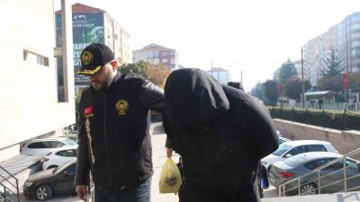 Eskişehir merkezli 5 ilde düzenlenen fuhuş operasyonunda gözaltına alınan 19