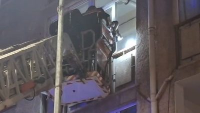 Eskişehir’in Odunpazarı ilçesinde 3’üncü kattaki dairesinin penceresine çıkan 74 yaşındaki