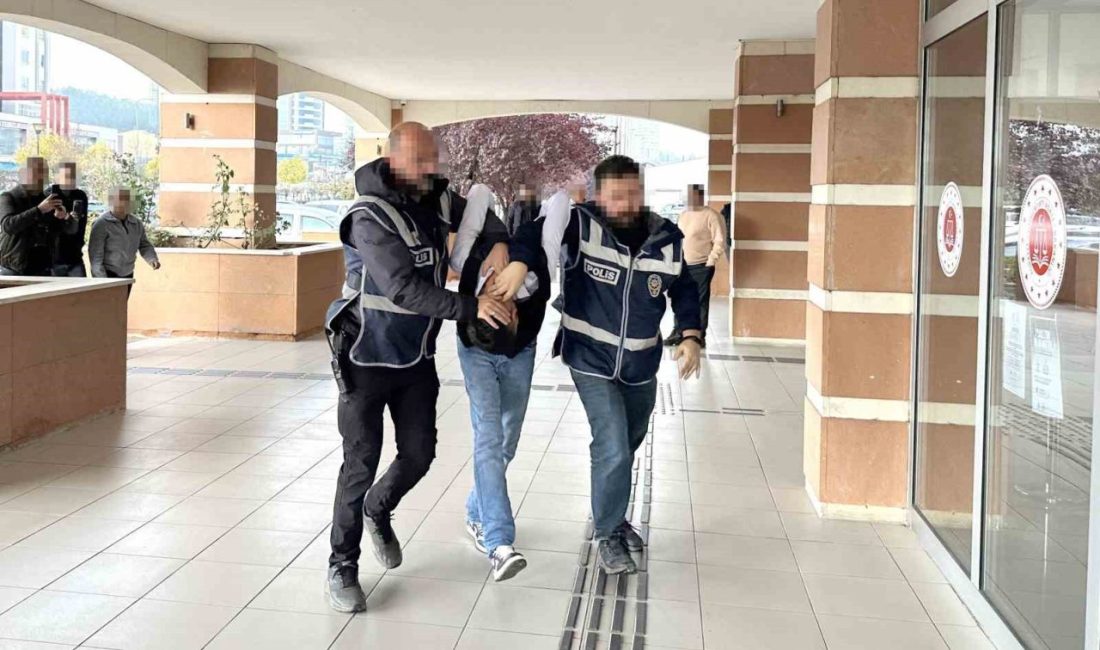 Kastamonu’da tüfekle rastgele ateş açarak 5 kişiyi yaralayan şüpheli tutuklandı.