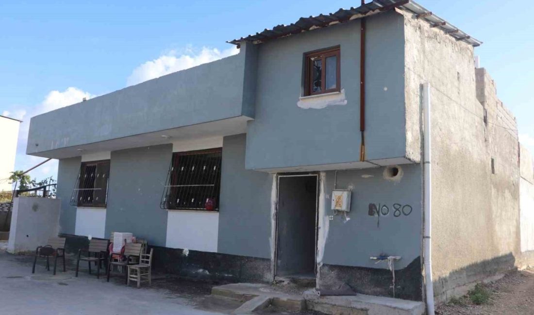 Adana’da evine kimliği belirsiz kişi veya kişiler tarafından el yapımı