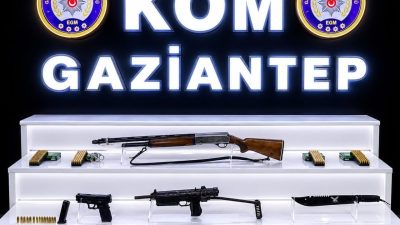 Gaziantep’te polis ekiplerinin silah kaçakçılarına yönelik düzenlediği operasyonda 3 adet