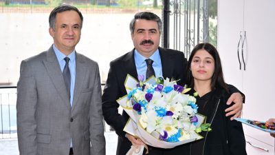 Yıldırım Belediye Başkanı Oktay Yılmaz, Ahmet Vefik Paşa Anadolu Lisesi’ni