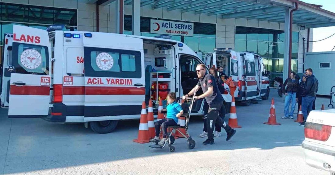 Samsun’un Vezirköprü ilçesine bağlı Sarıdibek Mahallesi Köyderesi mevkisindeki ilkokulda yedikleri