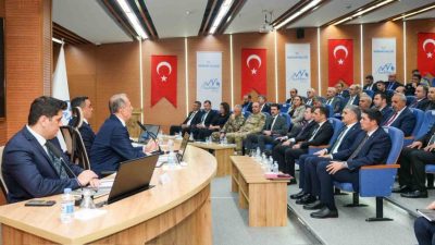 Hakkari Valisi İbrahim Taşyapan başkanlığında 2026 yılı 4. Dönem İl