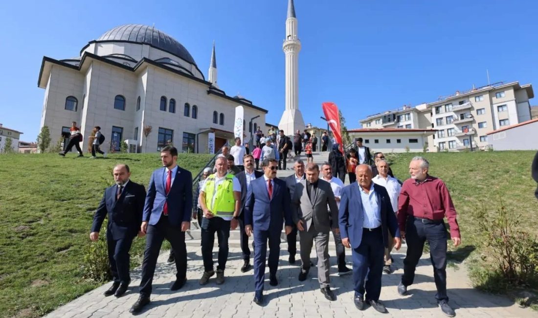 Hatay’ın Antakya ilçesinde yapımı tamamlanan Gülderen Mahallesi Camii, düzenlenen programla