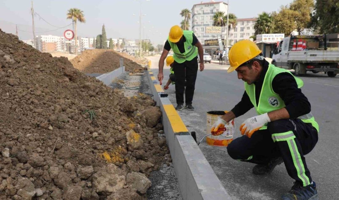 Hatay Büyükşehir Belediyesi (HBB), Antakya ilçesinde çevre düzenleme çalışmaları kapsamında