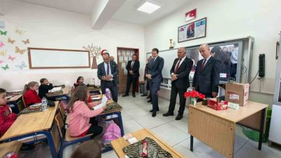 Hisarcık’ta birinci sınıf öğrencilerinin Kaymakam Erkan Atam ve Belediye Başkanı