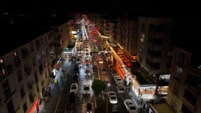 Iğdır’da Cumhuriyet’in 103’üncü yılı dolayısıyla düzenlenen konvoya vatandaşlar yoğun katılım