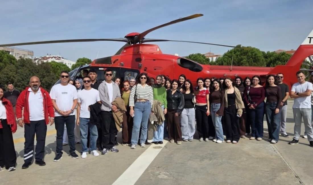 Çanakkale’de İlk ve Acil Yardım öğrencileri hava ve deniz ambulanslarını