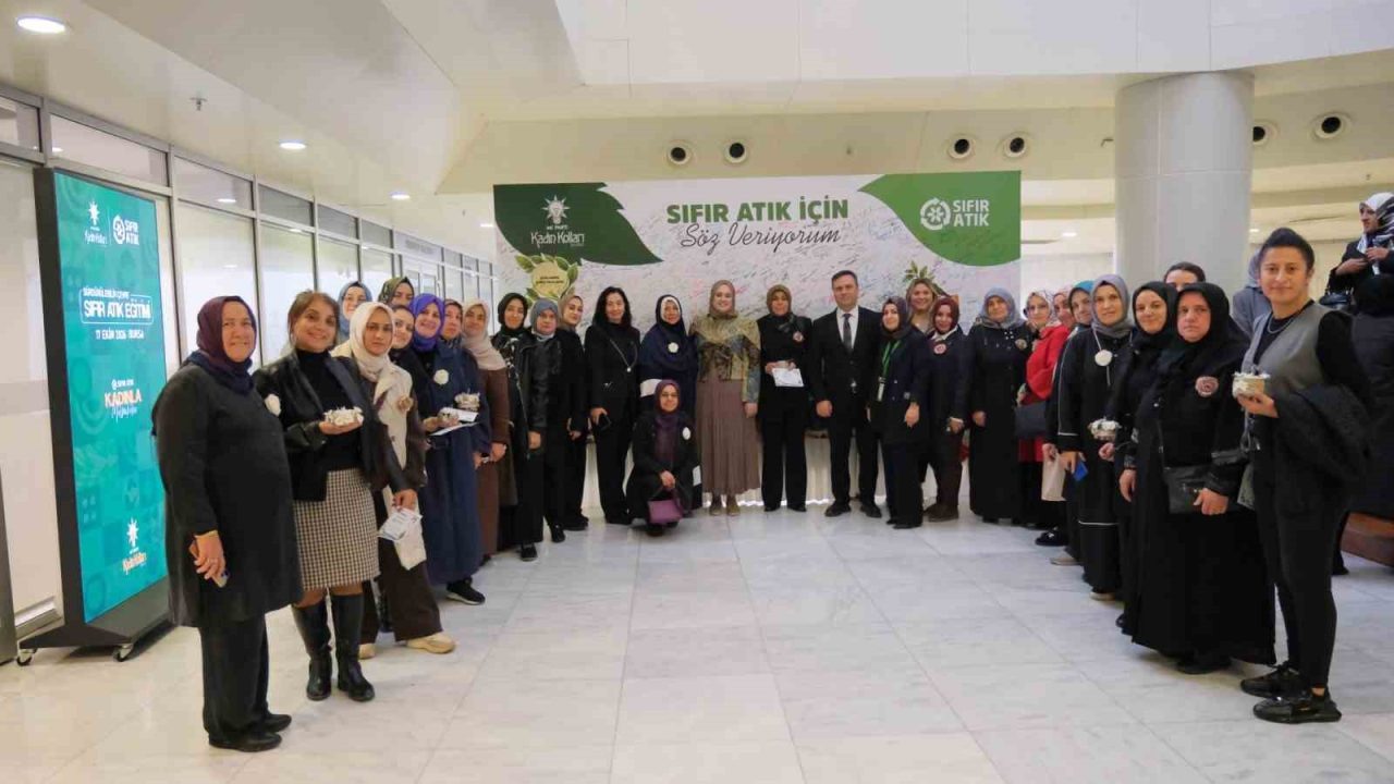 İnegöl Belediyesi, Bursa’da düzenlenen “Sürdürülebilir Çevre-Sıfır Atık Eğitimi” programında açtığı
