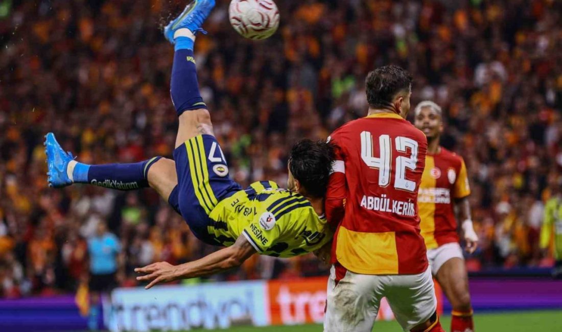 Fenerbahçe’de İrfan Can Kahveci, Galatasaray filelerini havalandırarak ilk kez Galatasaray
