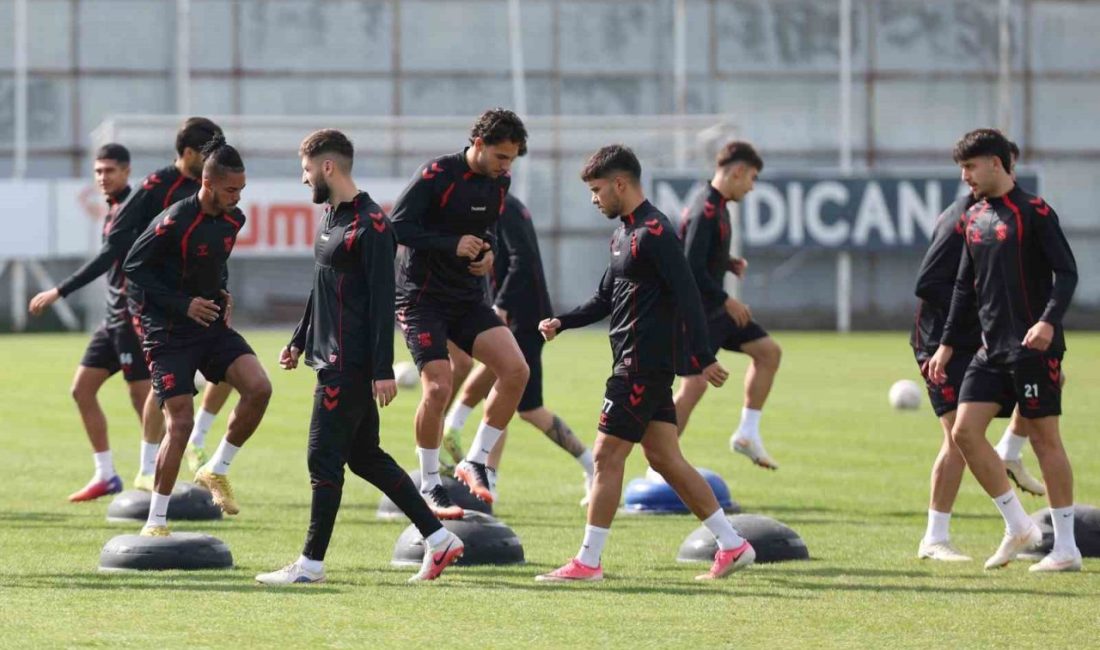 Sivasspor Teknik Direktörü İsmet Taşdemir, sakat oyuncuların takıma dönmesiyle rekabetin