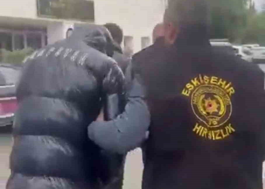 Eskişehir’de polis ekiplerinin gerçekleştirdiği titiz çalışmalar neticesinde, işyerlerinden hırsızlık olayını