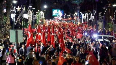 İzmir Büyükşehir Belediyesi, Cumhuriyet’in ilanının 103’üncü yıl dönümü kutlamaları kapsamında