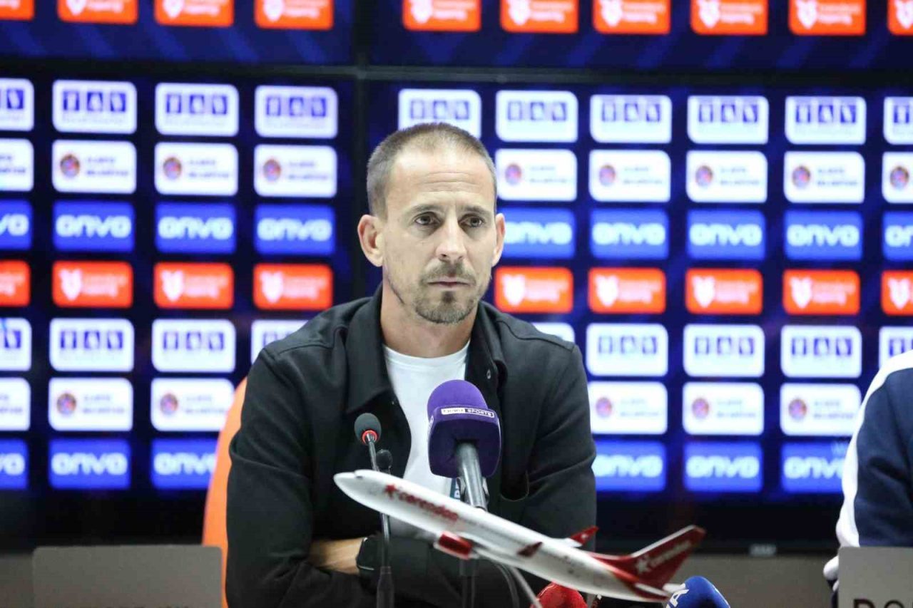 Corendon Alanyaspor Teknik Direktörü Joao Pereira, Kocaelispor’a 2-1 mağlup oldukları