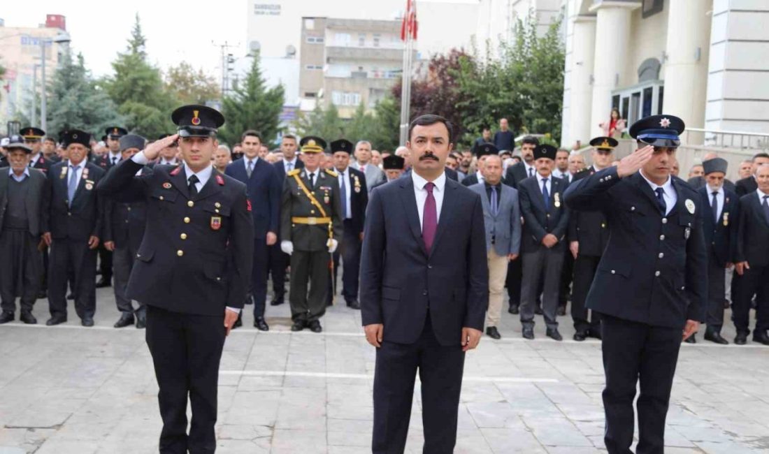 Adıyaman’ın Kahta ilçesinde, Cumhuriyet’in ilanının 103. yıl dönümü dolayısıyla düzenlenen