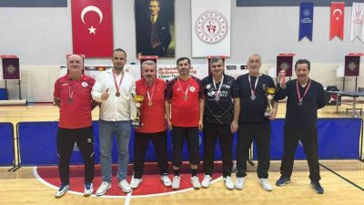 Karabük Üniversitesi (KBÜ) personelinden oluşan takımlar 4. Kamu Spor Oyunları