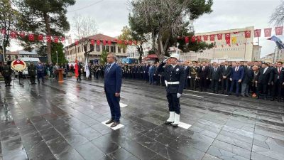 Karaman’da 29 Ekim Cumhuriyet Bayramı’nın 103. yılı kutlamaları çerçevesinde Cumhuriyet