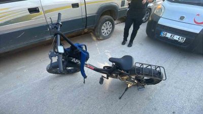 Karaman’da seyir halindeki hafif ticari araca arkadan çarpan elektrikli bisikletin
