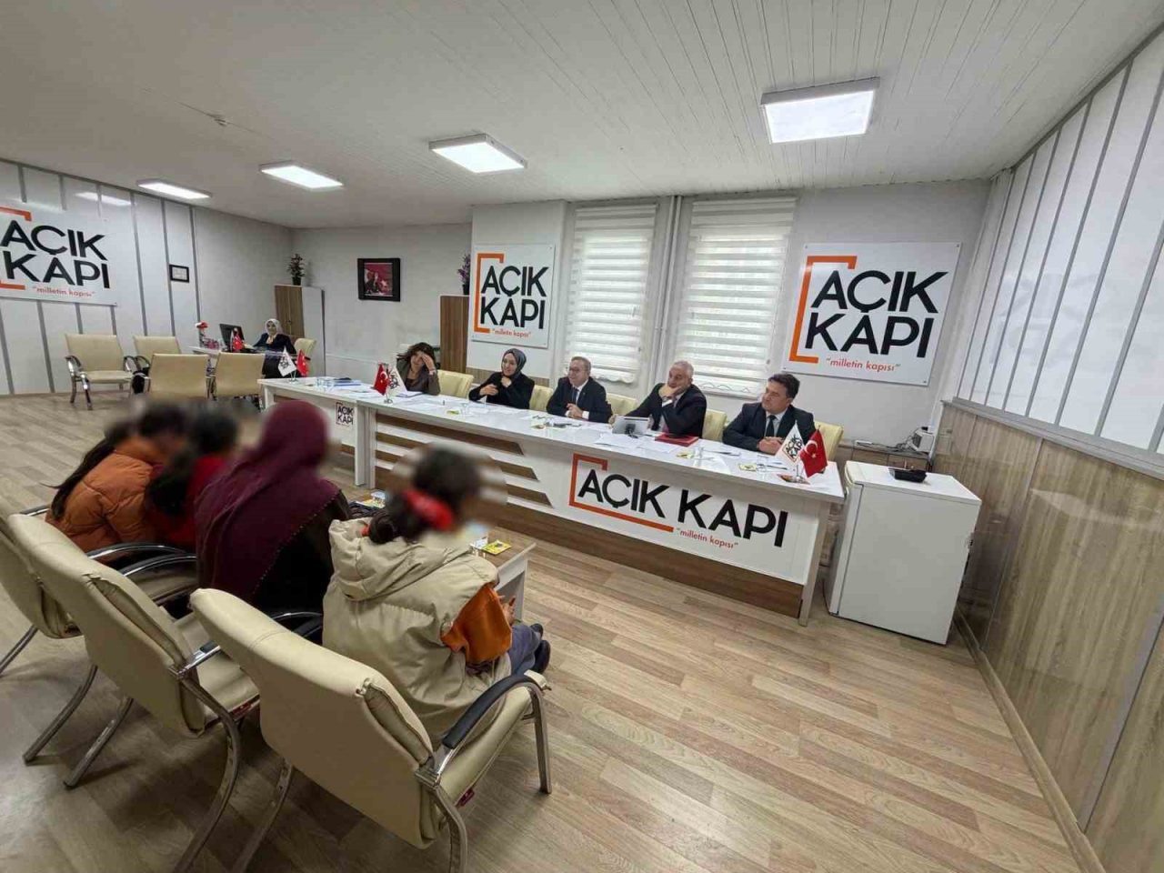 Kars Valisi Ziya Polat, Halk Günü Toplantıları kapsamında vatandaşlarla bir