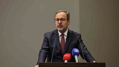 Önceki dönem Gençlik ve Spor Bakanı, AK Parti İzmir Milletvekili