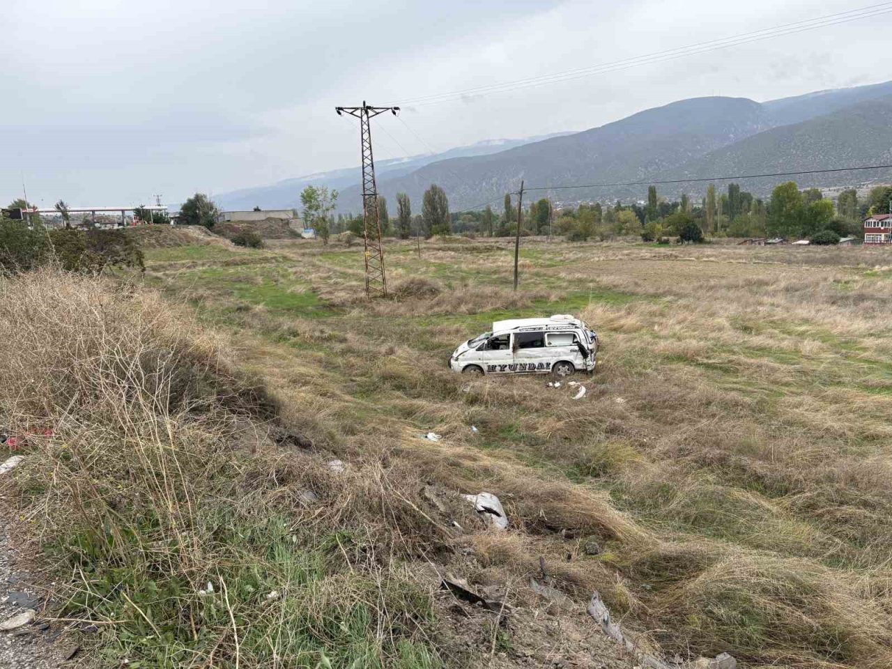 Kastamonu’nun Tosya ilçesi D100 karayolunda aynı kavşakta meydana gelen iki