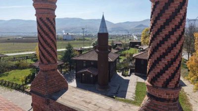 Samsun’da odun olarak yakılması için fırıncıya satılan üç asırlık ahşap