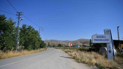 Kayseri Büyükşehir Belediyesi, kış mevsimi öncesinde kırsal mahallelerde ulaşım güvenliğini